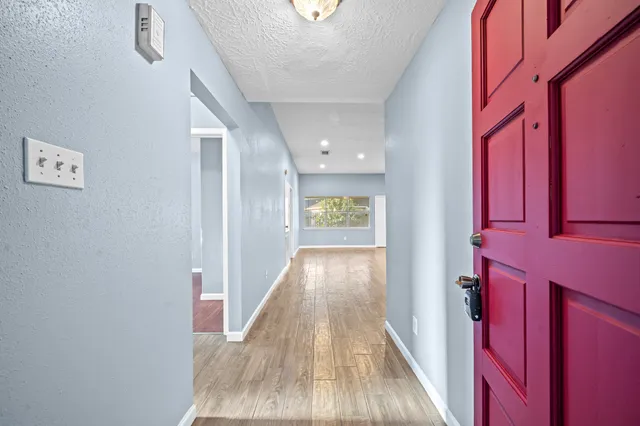 $239,000 | 11059 Landsbury Circle, Houston, TX 77099