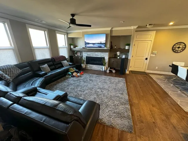 $4,300 | 610 Central Park, Alpharetta, GA 30004