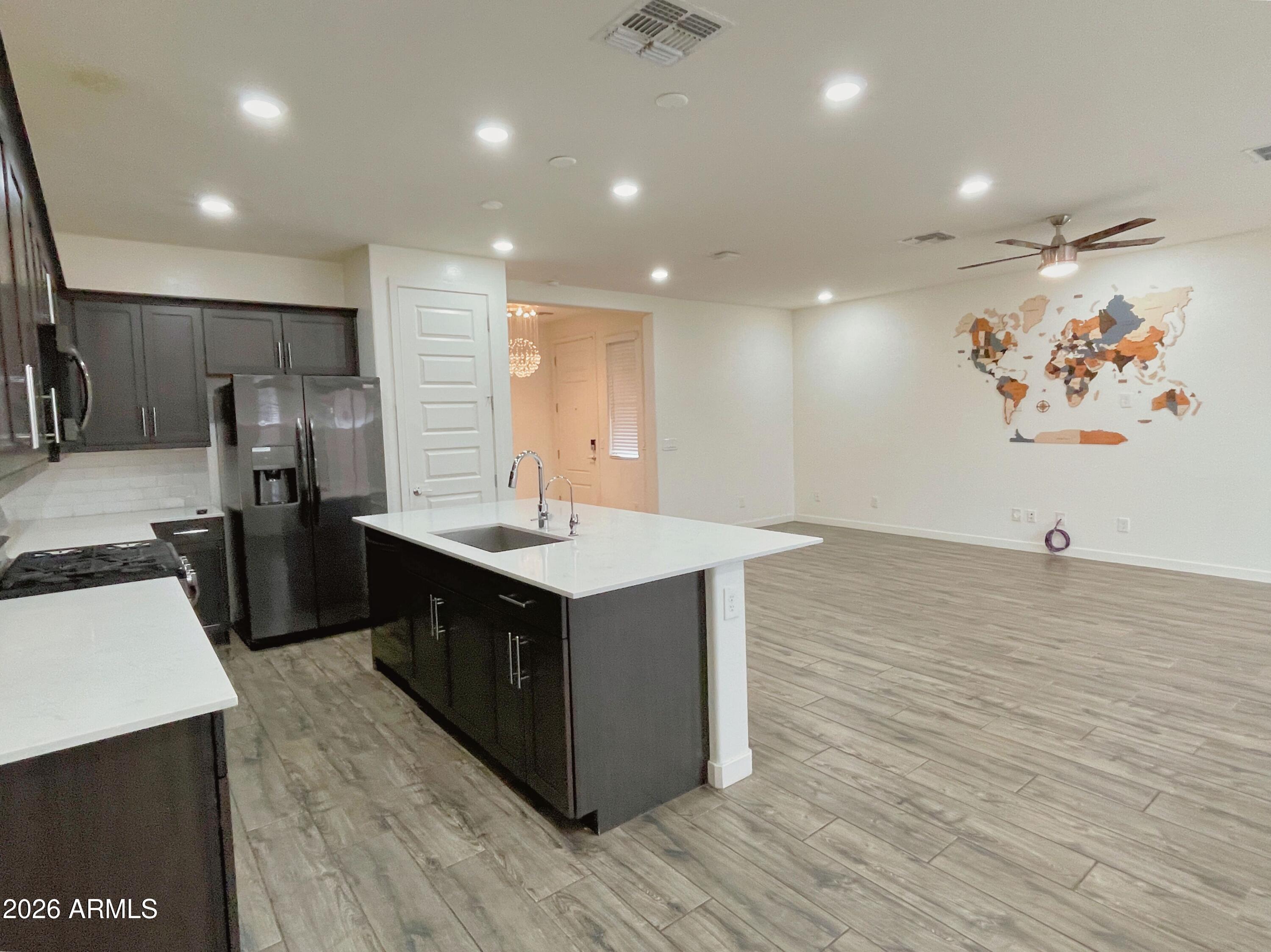17155 North 9th Place Phoenix, AZ 85022 - Photo 13 of 41