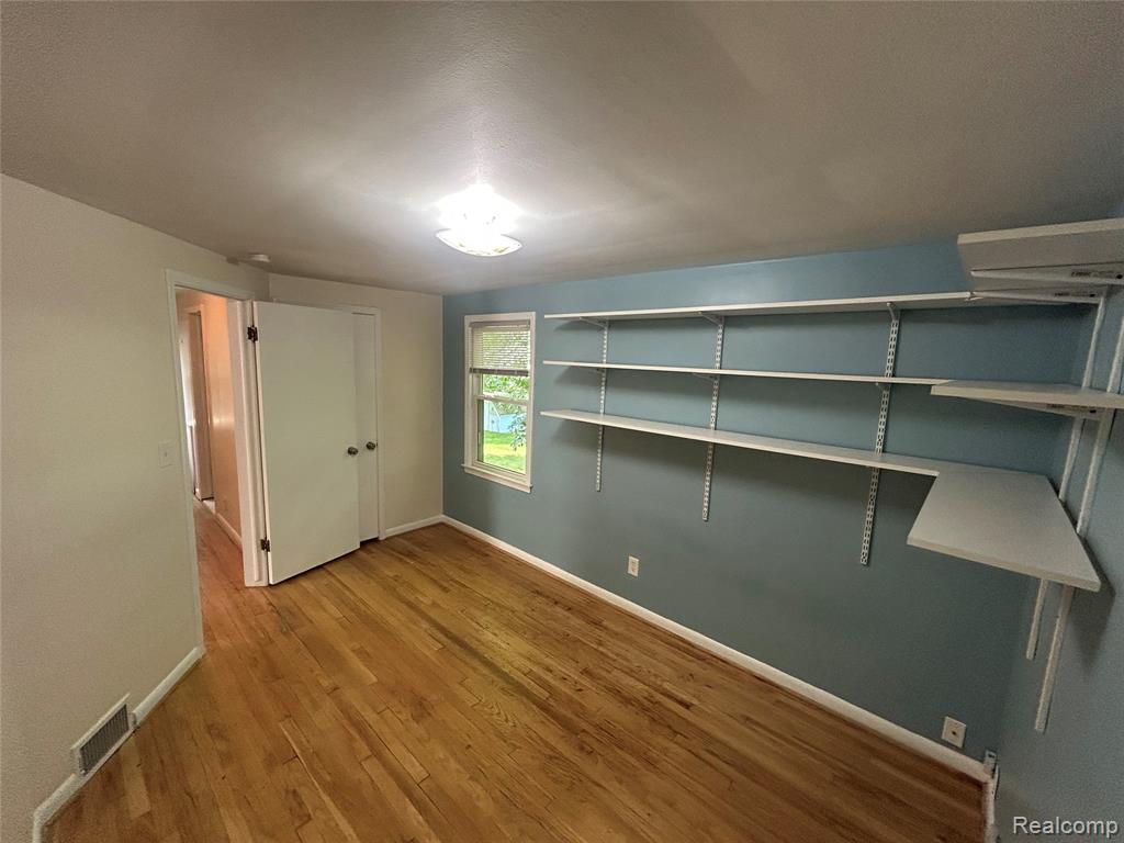3364 Elder Road West Bloomfield, MI 48324 - Photo 9 of 18