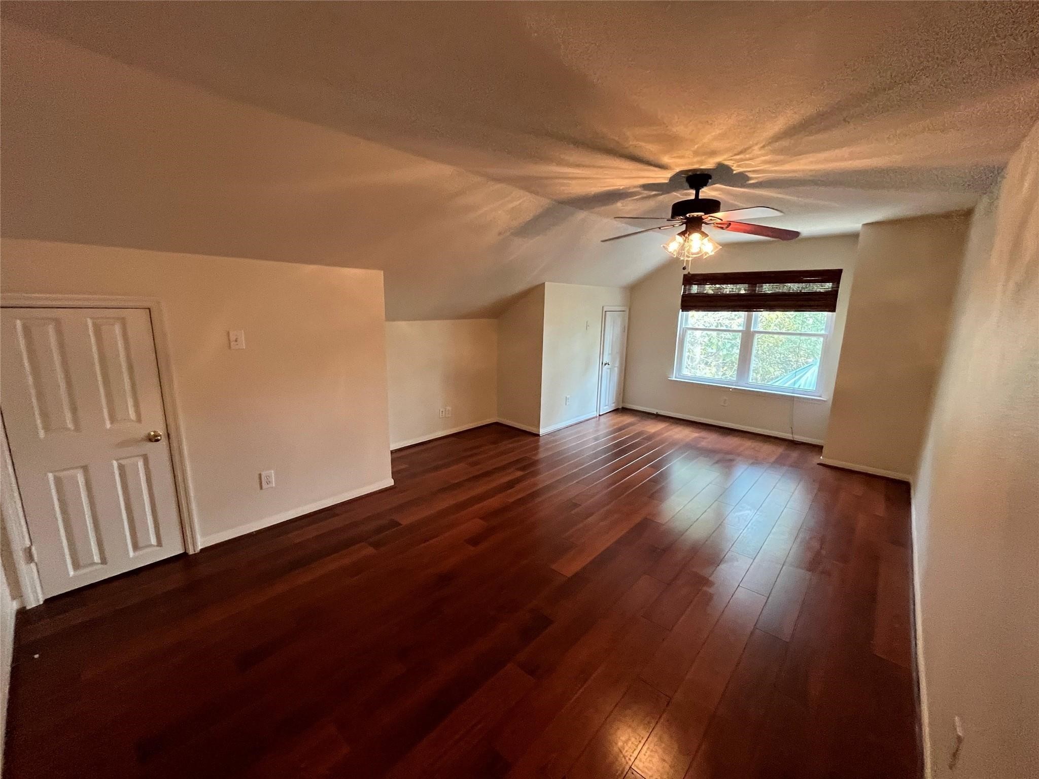 30 South Rambling Ridge Place Conroe, TX 77385 - Photo 11 of 15