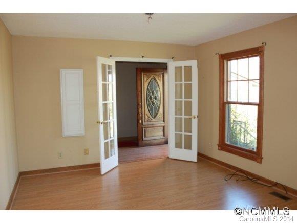 214 Burma Road West Marion, NC 28752 - Photo 5 of 13 Gallery Image 5