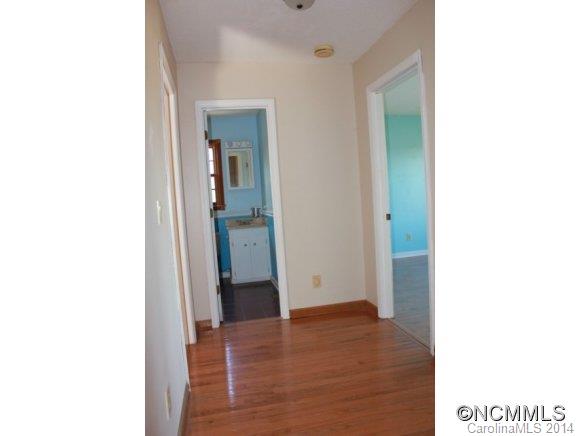 214 Burma Road West Marion, NC 28752 - Photo 6 of 13 Gallery Image 6