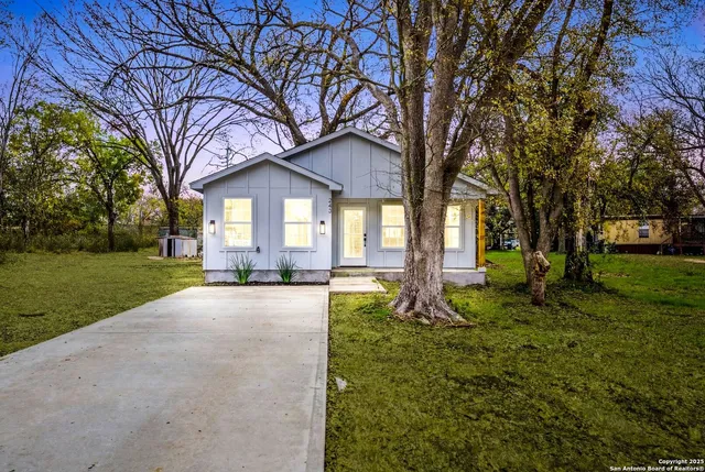 $249,900 | 243 Meadow Lake Drive, Seguin, TX 78155