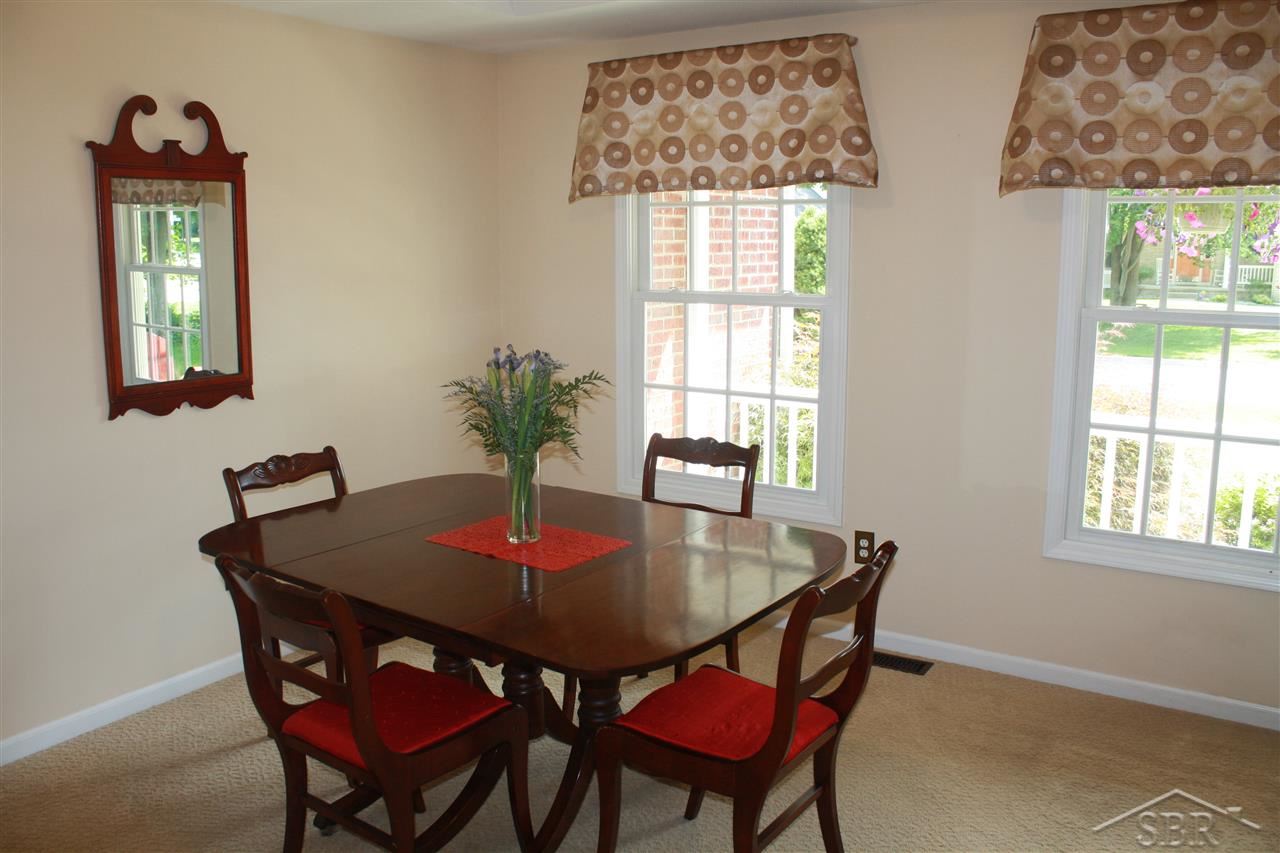 8633 Timber Trail Freeland, MI 48623 - Photo 5 of 19 31203536-4.JPG