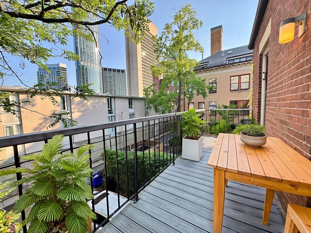 159 St Botolph Street, Unit 3 Boston, MA 02115 - Photo 1 of 22 Gallery Image 1