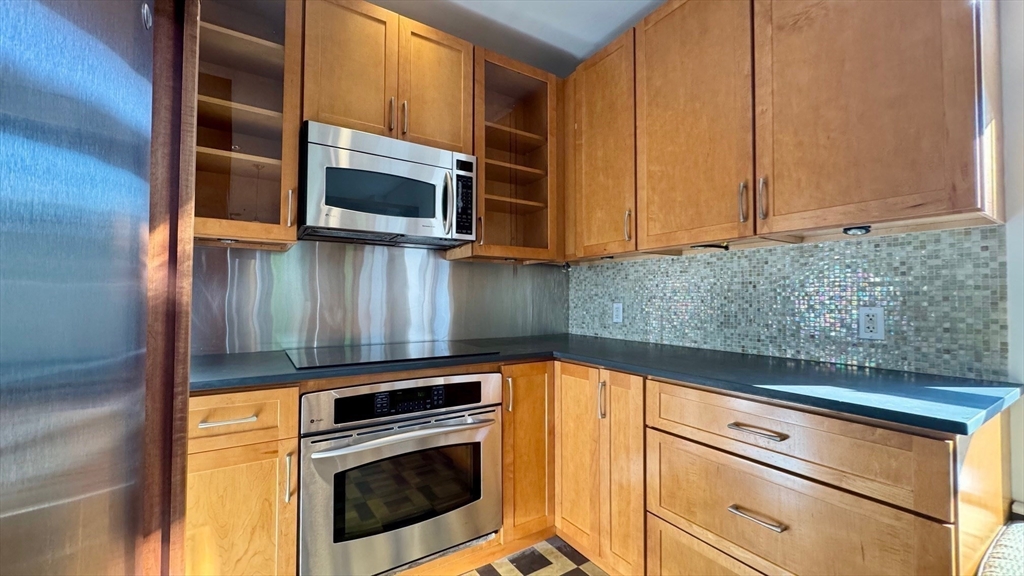 159 St Botolph Street, Unit 3 Boston, MA 02115 - Photo 13 of 22 Gallery Image 13