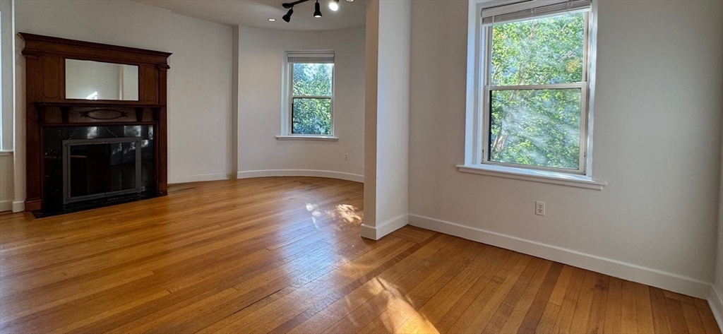 159 St Botolph Street, Unit 3 Boston, MA 02115 - Photo 8 of 22 Gallery Image 8
