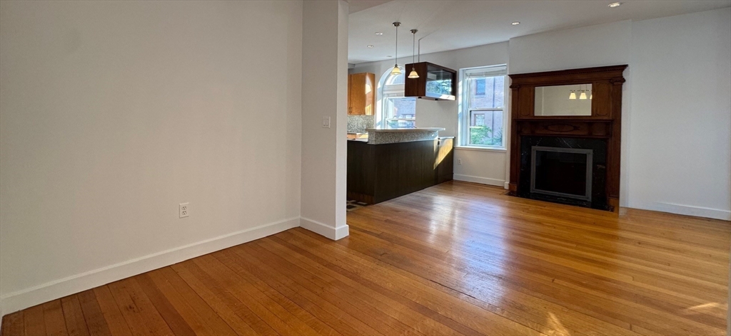 159 St Botolph Street, Unit 3 Boston, MA 02115 - Photo 9 of 22 Gallery Image 9