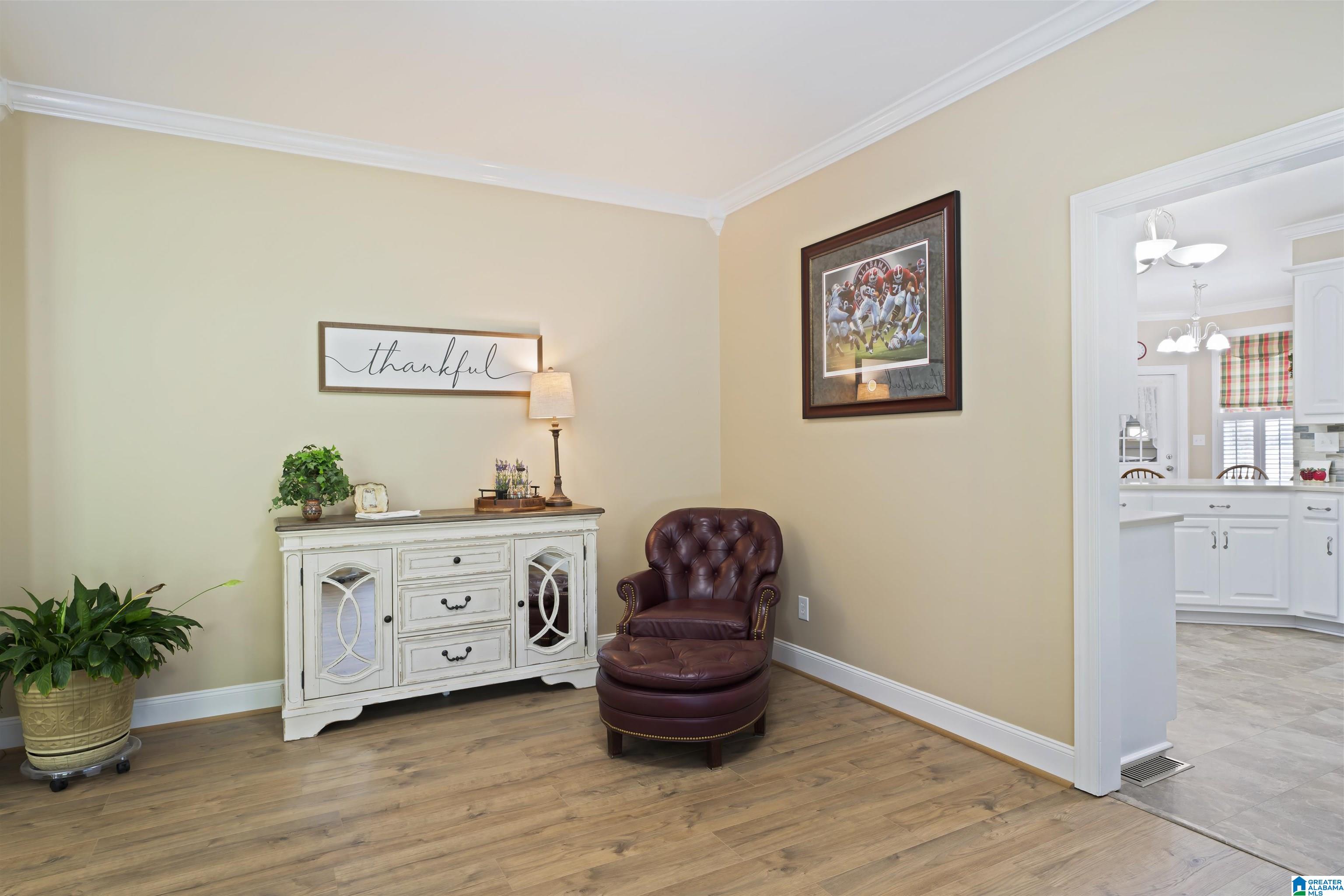 105 Edgewood Circle Oneonta, AL 35121 - Photo 5 of 46