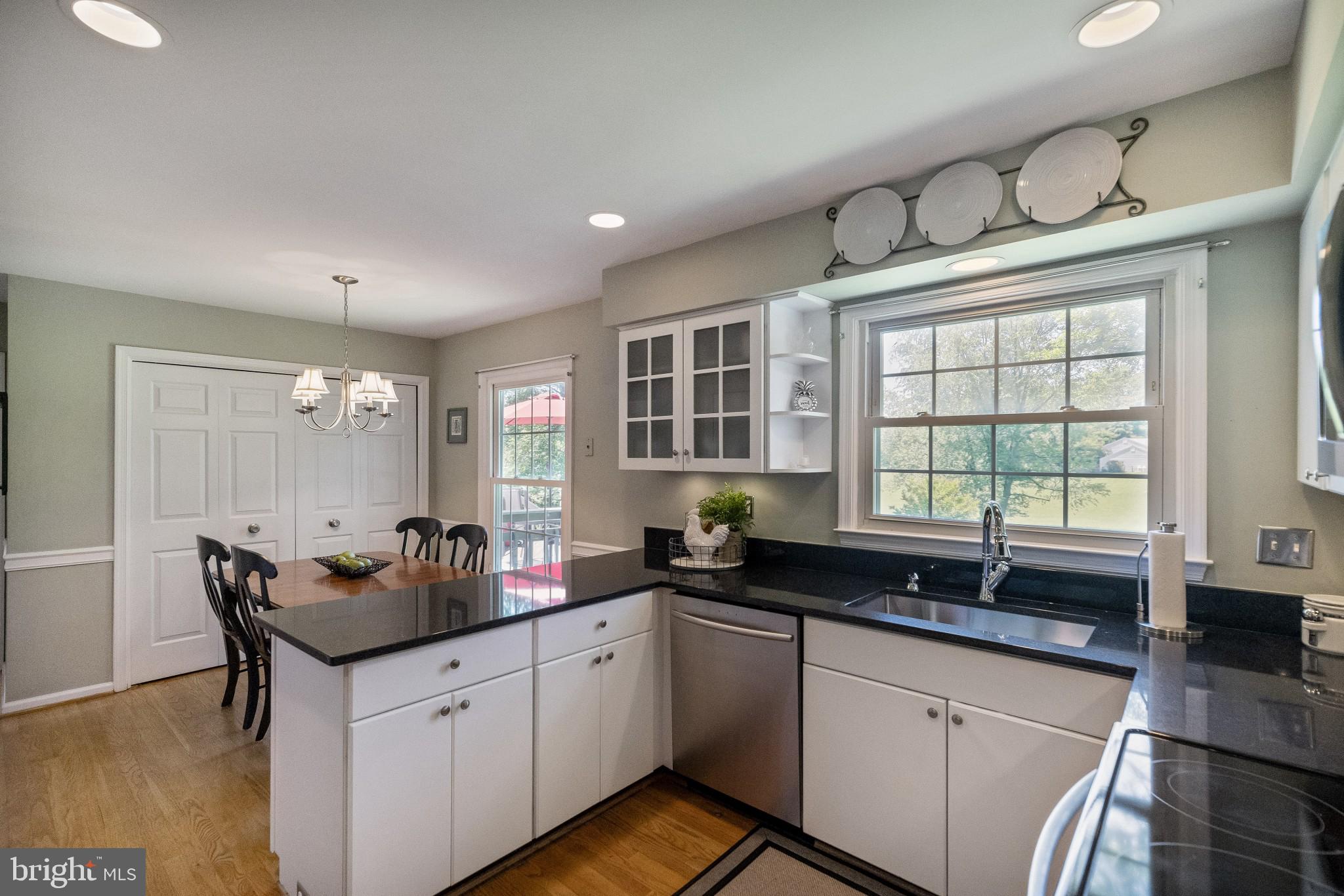 924 Riva Ridge Drive Great Falls, VA 22066 - Photo 13 of 44