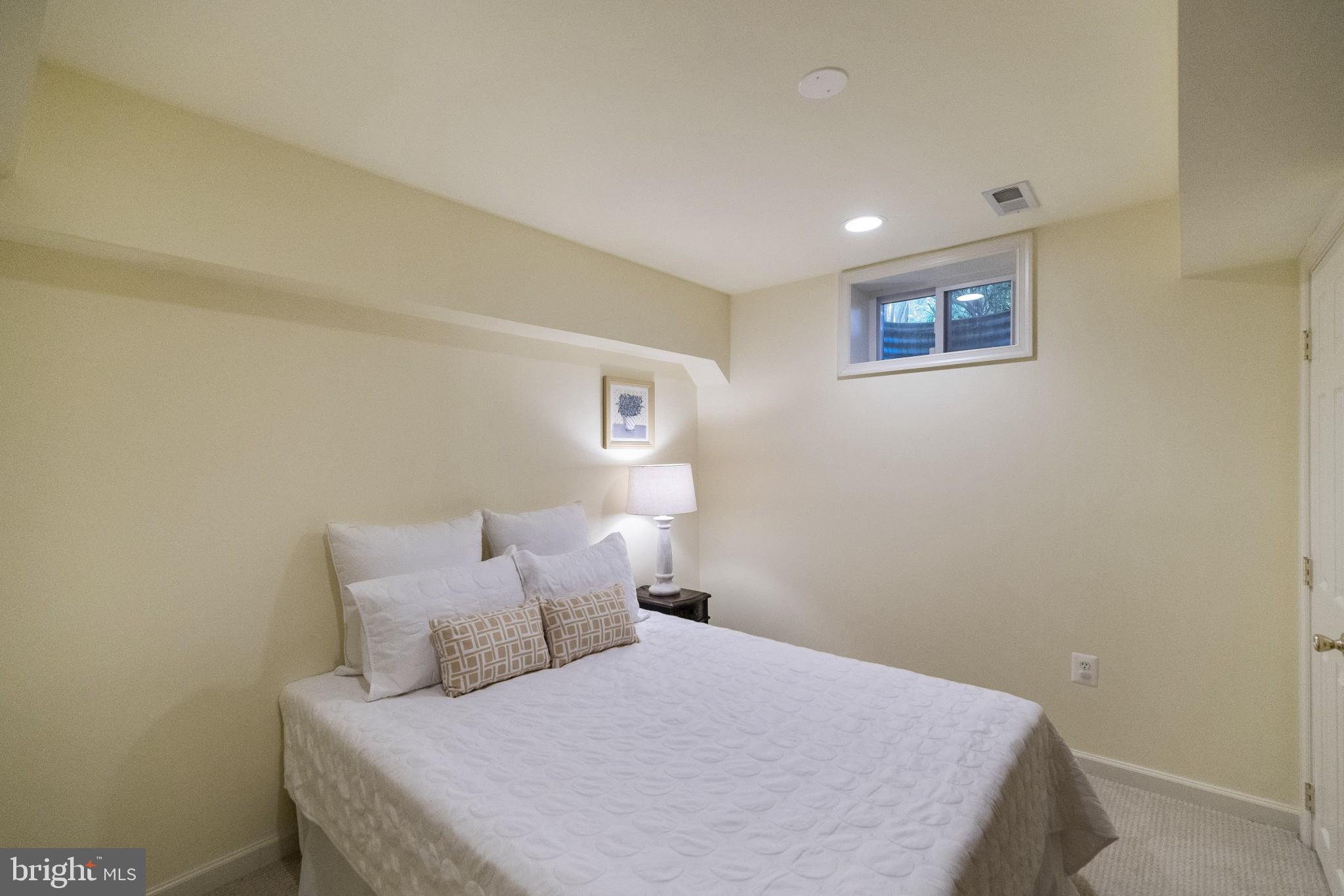 924 Riva Ridge Drive Great Falls, VA 22066 - Photo 28 of 44