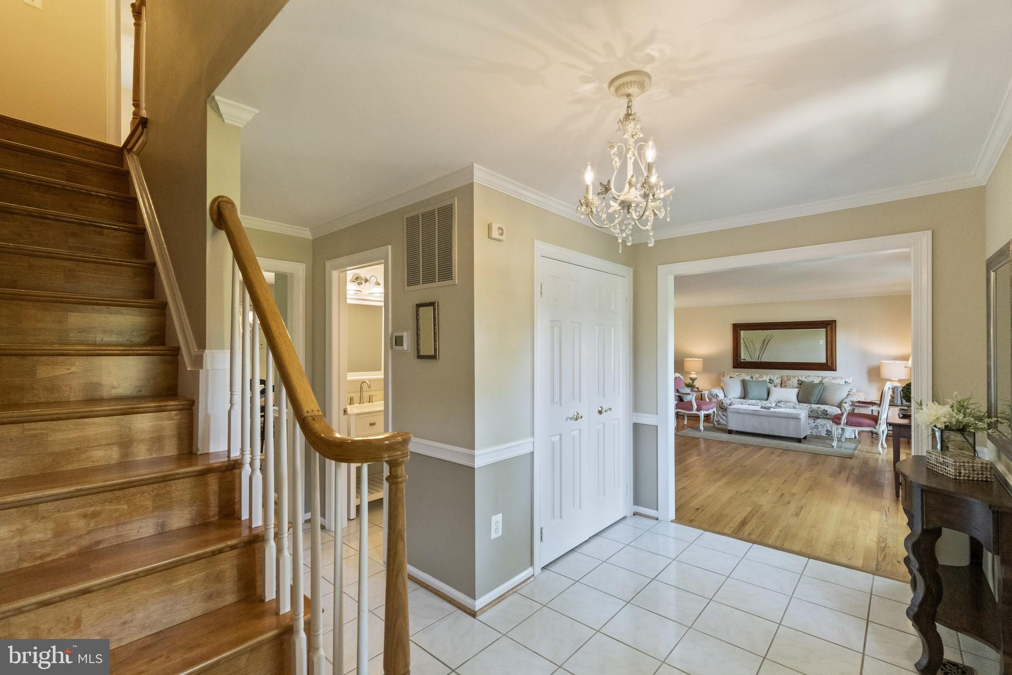 924 Riva Ridge Drive Great Falls, VA 22066 - Photo 5 of 44