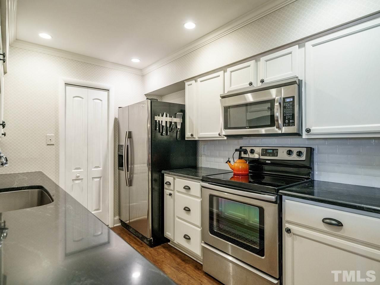 4709 Edwards Mill Road, Unit G Raleigh, NC 27612 - Photo 8 of 22 Gallery Image 8