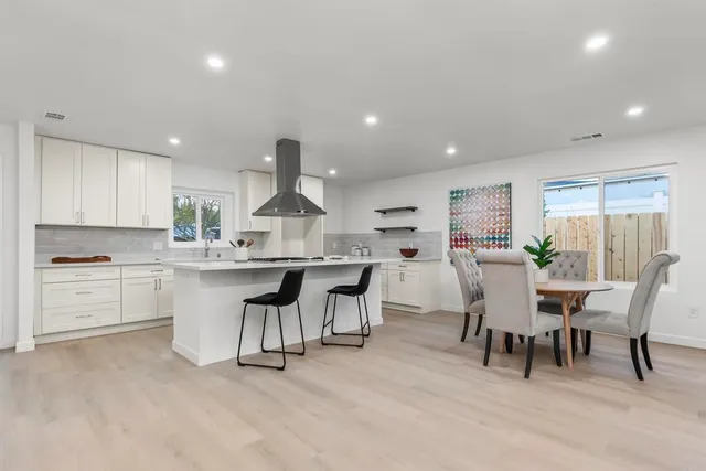 $1,135,000 | 13751 Powers Road, Poway, CA 92064