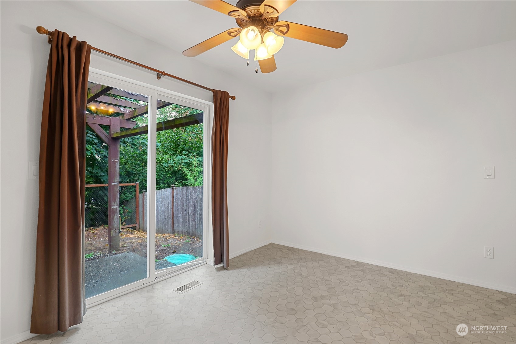 5600 55th Loop Southeast Olympia, WA 98513 - Photo 28 of 33 a view of an empty room with a window