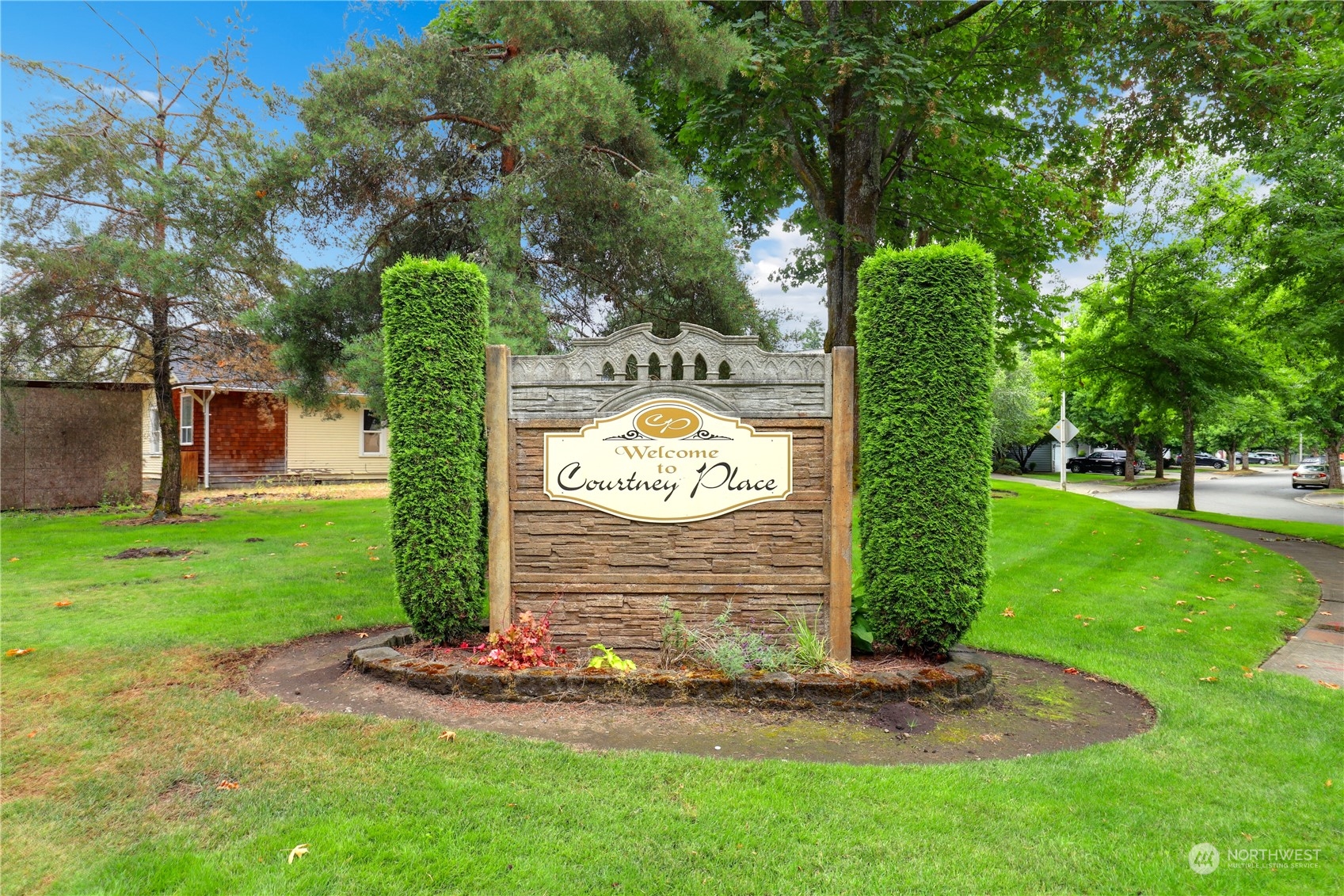 5600 55th Loop Southeast Olympia, WA 98513 - Photo 33 of 33 a view of a volley ball court