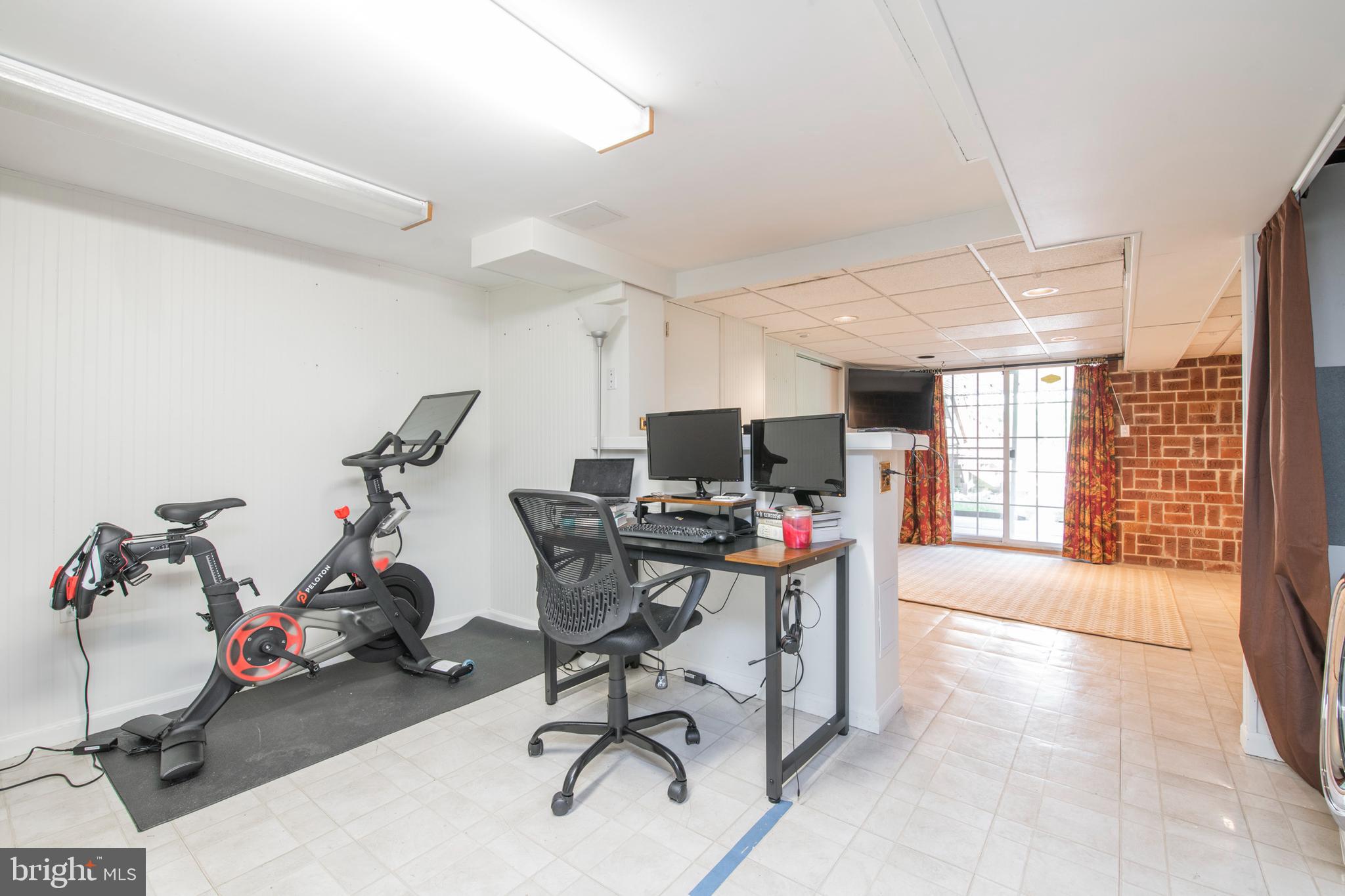 310 Ripka Street, Unit A Philadelphia, PA 19128 - Photo 18 of 48