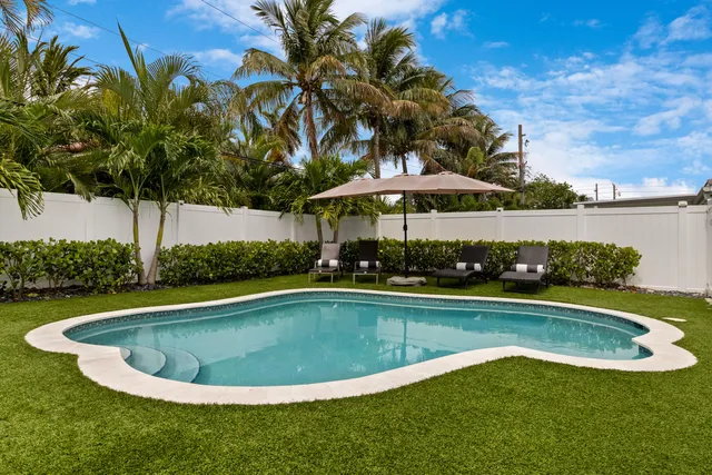 a view of outdoor space yard swimming pool and patio
