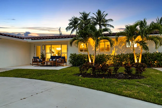 a view of a volley ball court