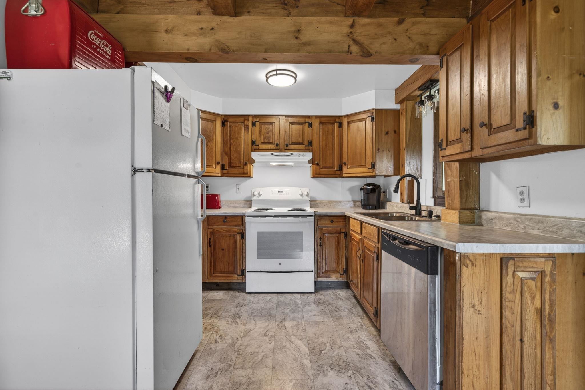 133 Hackett Hill Road Hooksett, NH 03106 - Photo 18 of 55