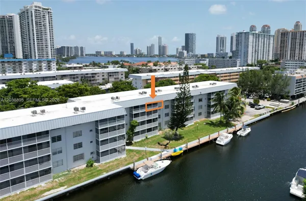 $1,850 | 3750 Northeast 169th Street, Unit 408, North Miami Beach, FL 33160