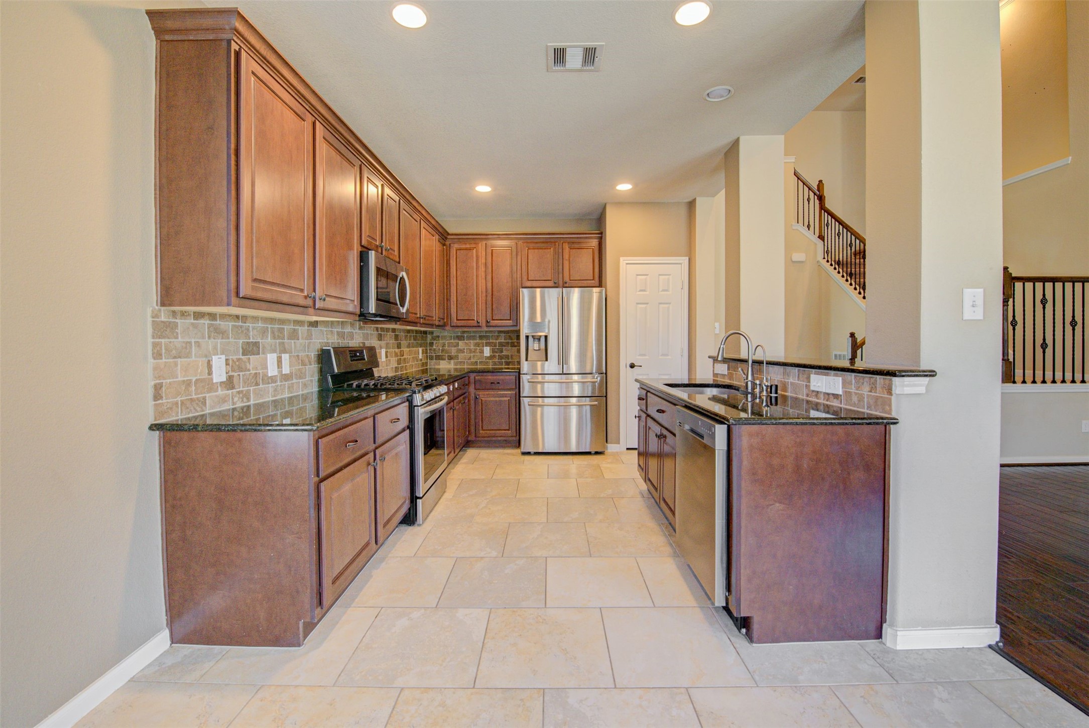 87 North Pinto Point Circle Spring, TX 77389 - Photo 17 of 38