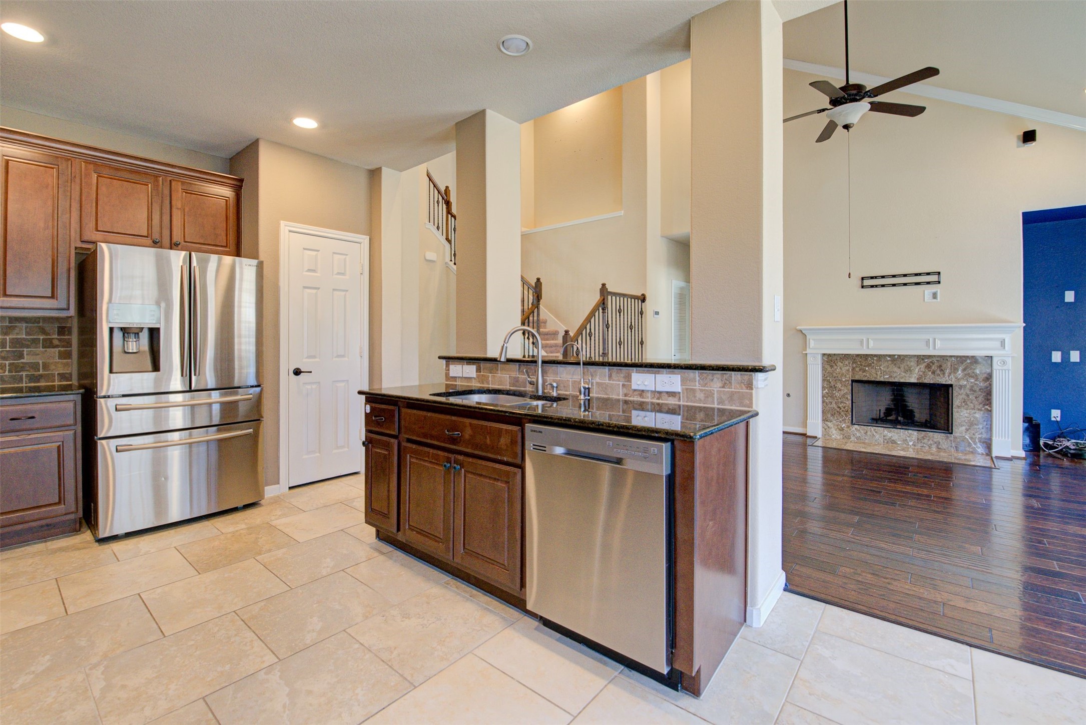 87 North Pinto Point Circle Spring, TX 77389 - Photo 18 of 38