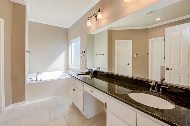 $3,200 | 87 North Pinto Point Circle, Spring, TX 77389