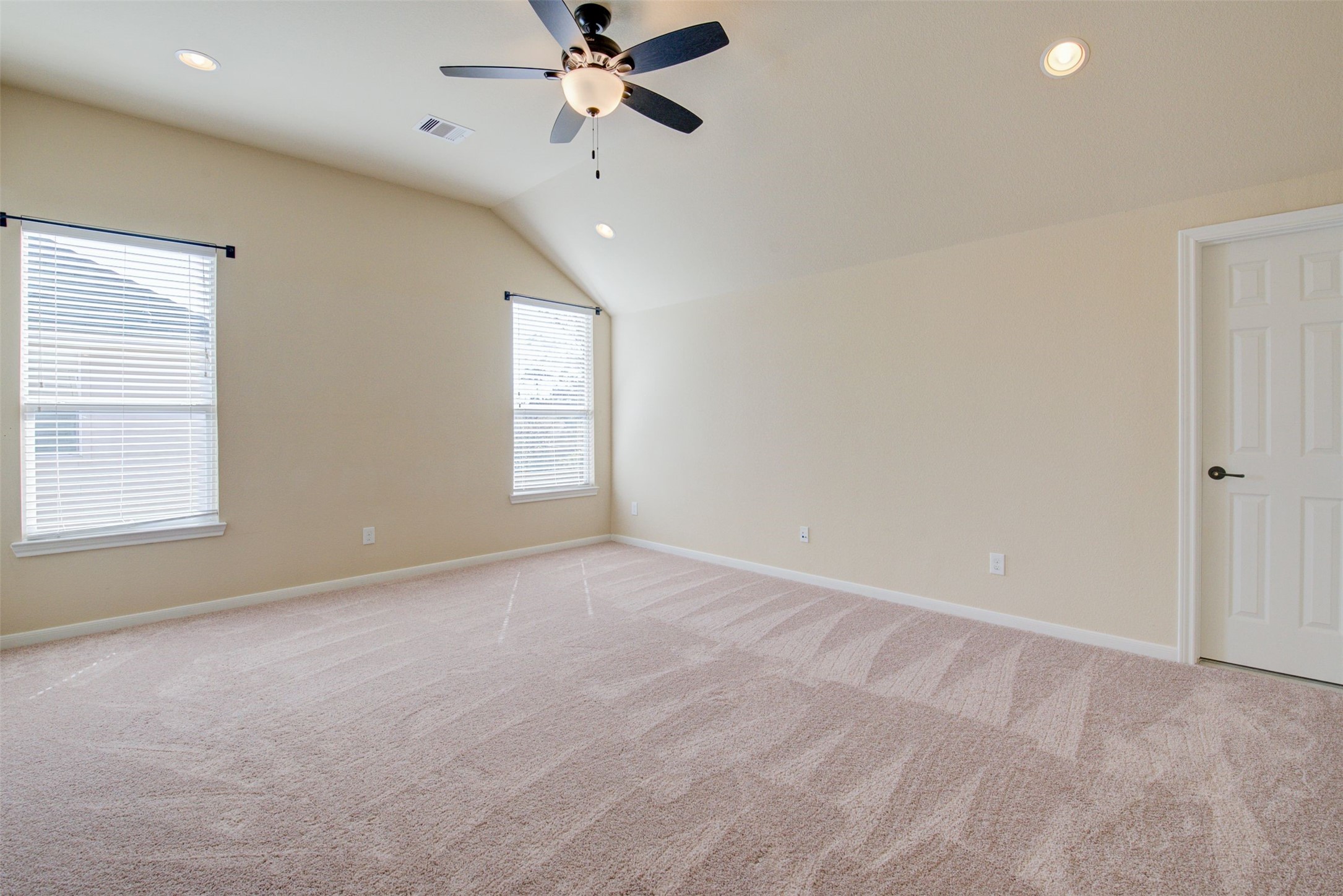 87 North Pinto Point Circle Spring, TX 77389 - Photo 27 of 38 Game Room