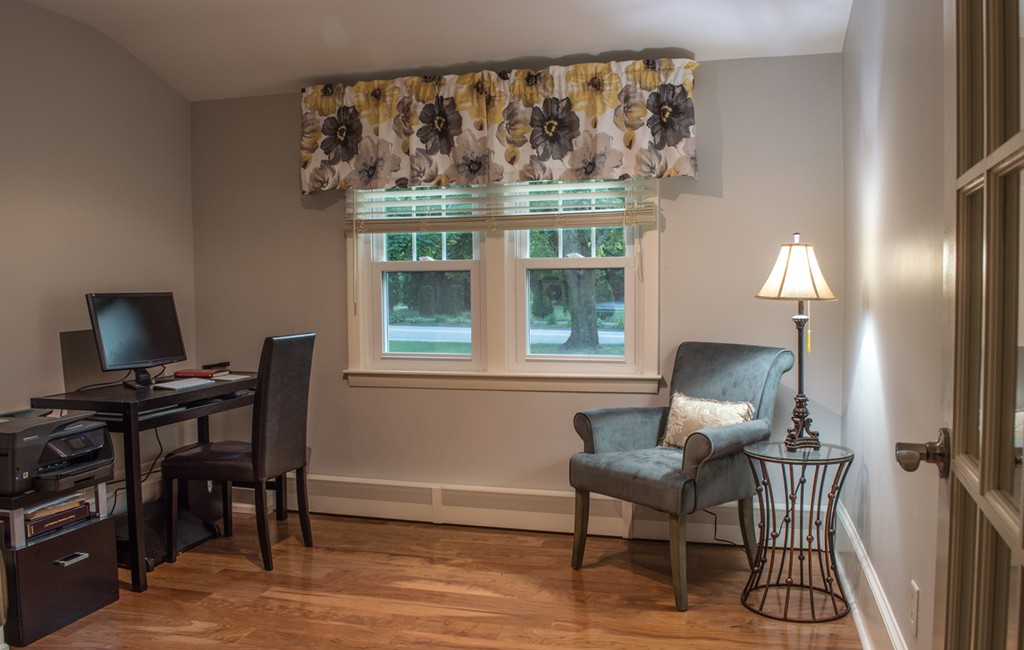 143 Lovejoy Road Andover, MA 01810 - Photo 13 of 27 Gallery Image 13