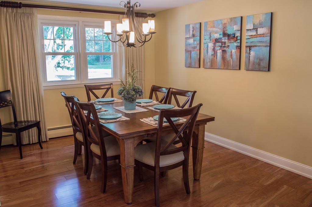 143 Lovejoy Road Andover, MA 01810 - Photo 6 of 27 Gallery Image 6