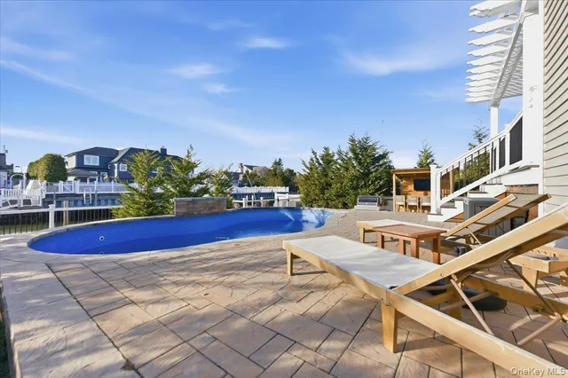 $1,095,000 | 41 Stillwater Avenue, Massapequa, NY 11758