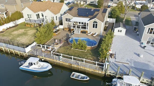 $1,095,000 | 41 Stillwater Avenue, Massapequa, NY 11758