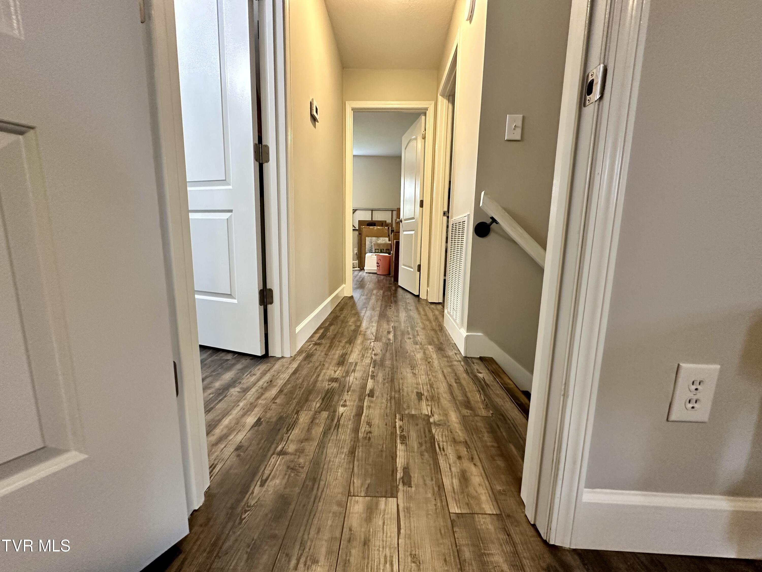 360 Emmett Road Bristol, TN 37620 - Photo 22 of 35 IMG_2736