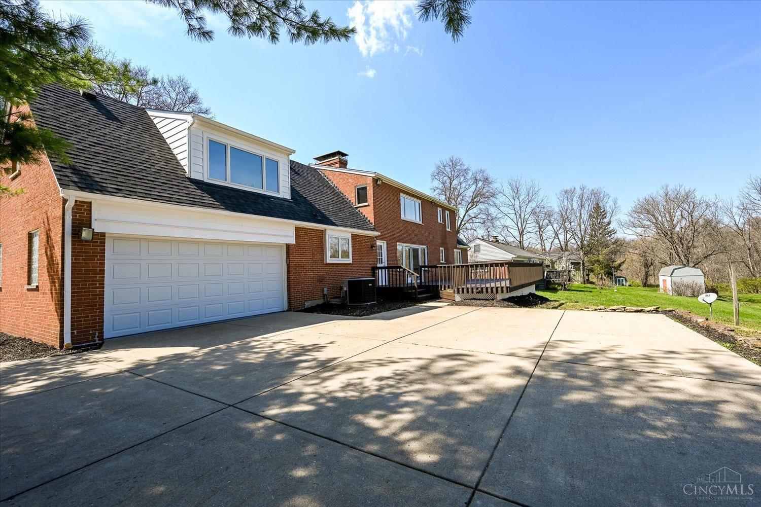 300 Compton Road Wyoming, OH 45215 - Photo 3 of 56
