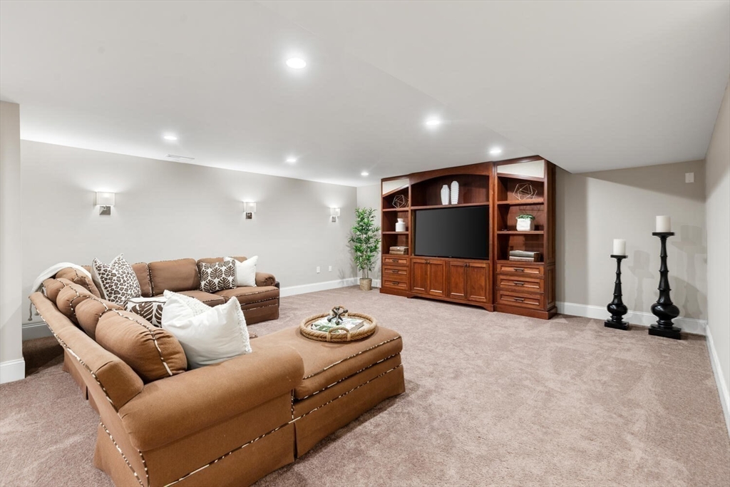 15 Slocum Road Lexington, MA 02421 - Photo 33 of 37