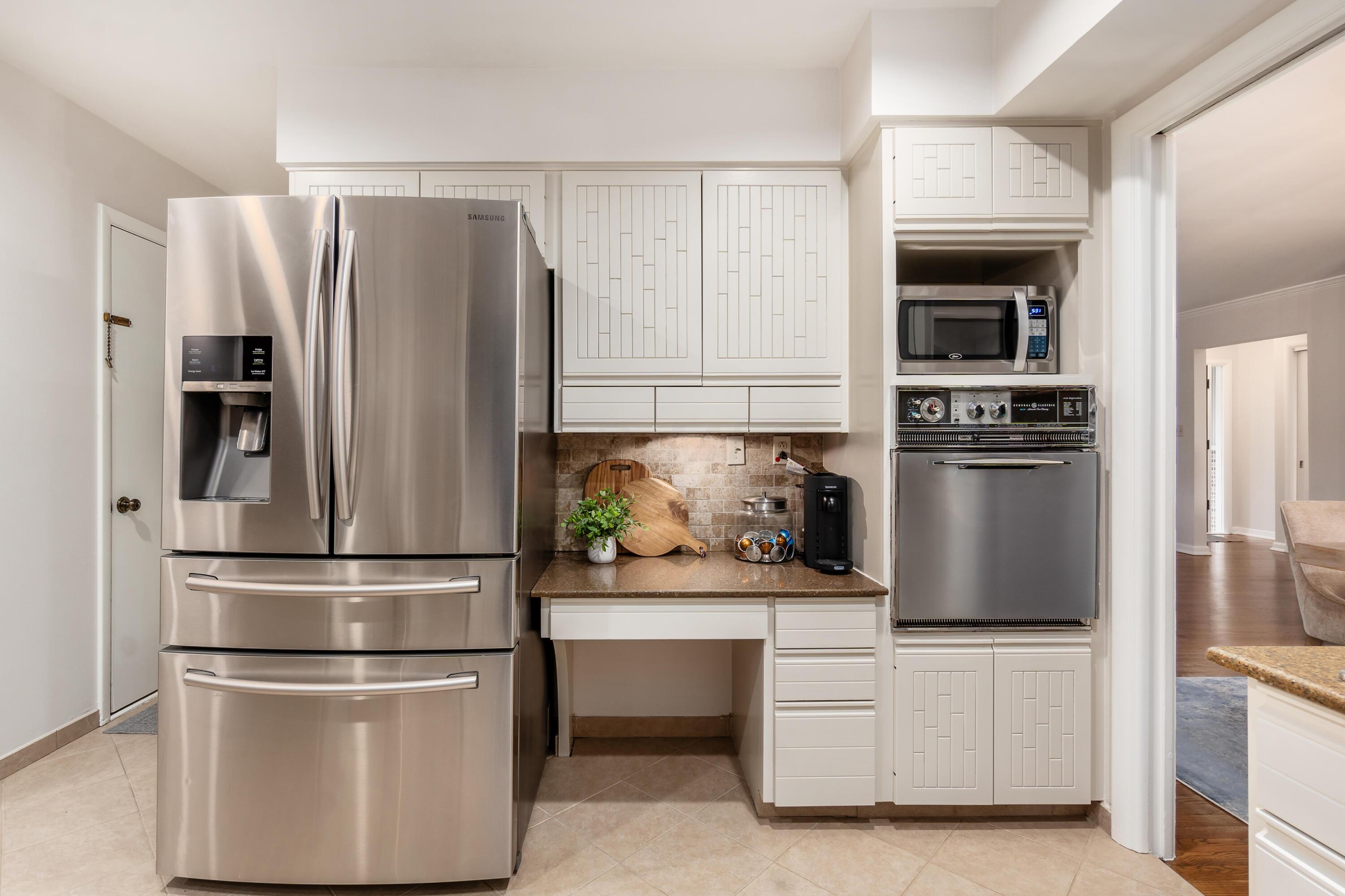 3769 Mountview Road Columbus, OH 43220 - Photo 25 of 51 Kitchen
