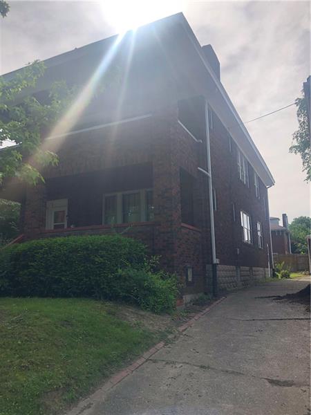 1816 Perrott Avenue Pittsburgh, PA 15212 - Photo 4 of 9