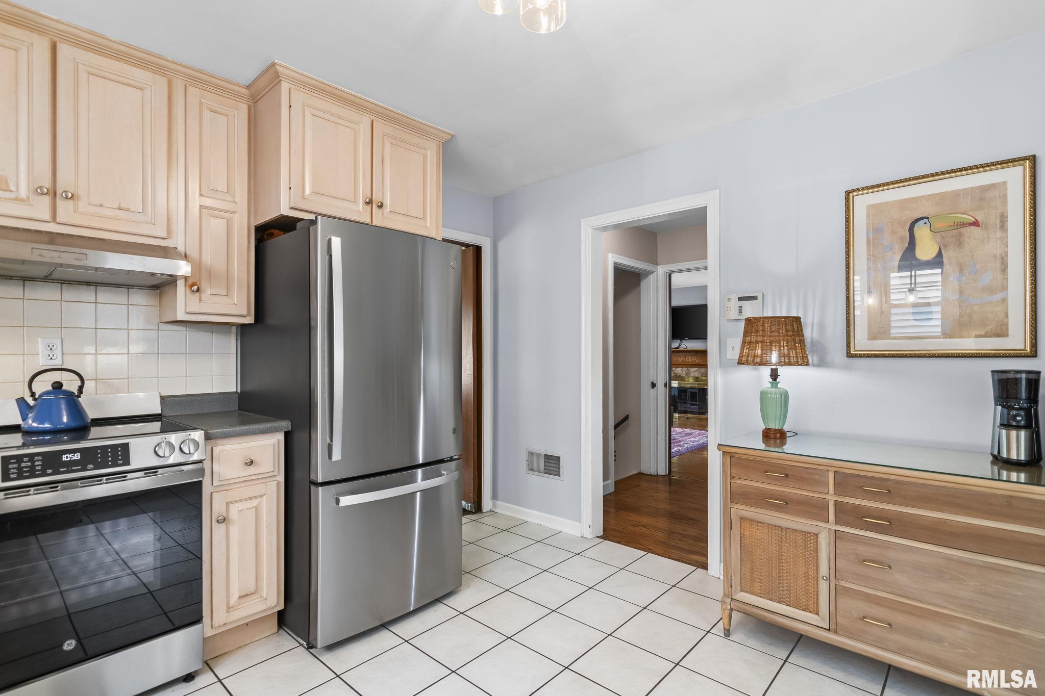 1421 South Douglas Avenue Springfield, IL 62704 - Photo 5 of 39
