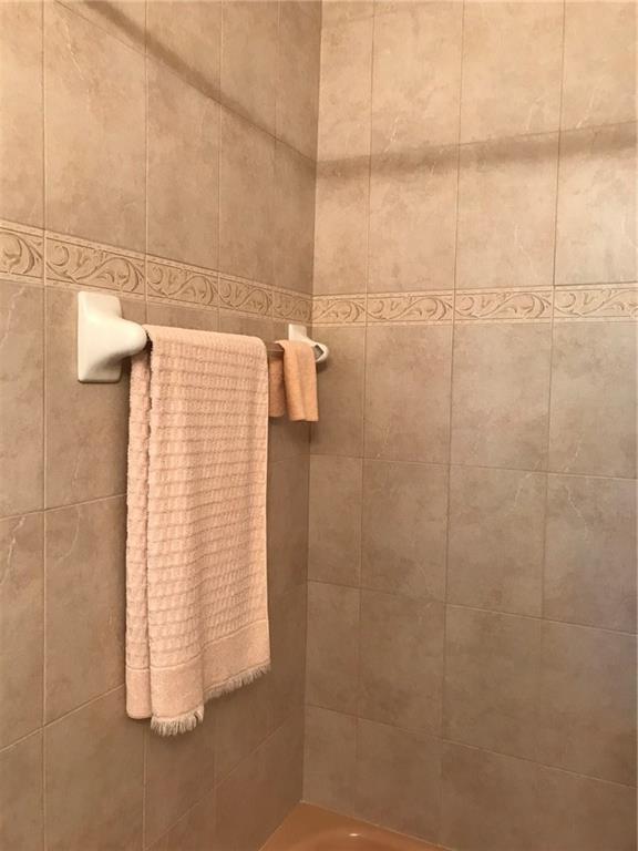 3222 Kennebec Road Pittsburgh, PA 15241 - Photo 16 of 25 Newly renovated bathroom