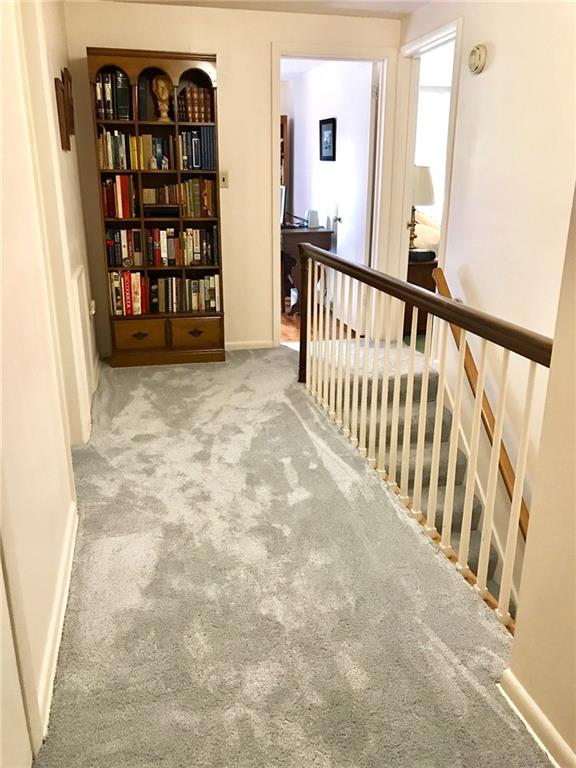 3222 Kennebec Road Pittsburgh, PA 15241 - Photo 18 of 25 Upstairs hall
