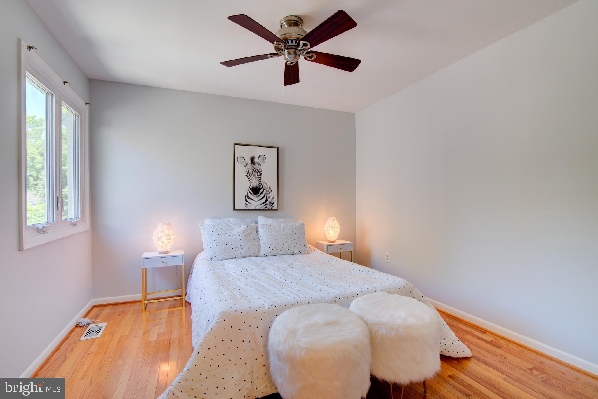 11619 Chapel Cross Way Reston, VA 20194 - Photo 21 of 33 Upper Level Bedroom #2 with Hardwood Flooring.