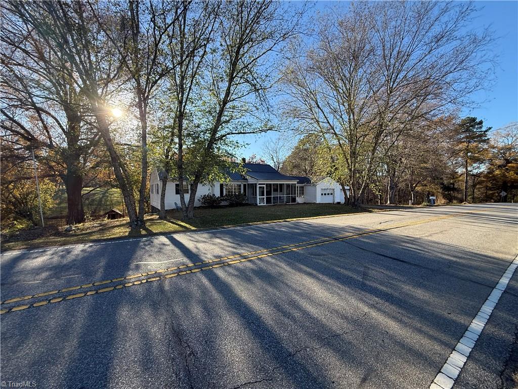 2448 Milling Road Mocksville, NC 27028 - Photo 2 of 27