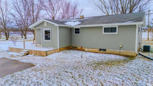 $230,000 | 2013 South Meridian Road, Wabash, IN 46992