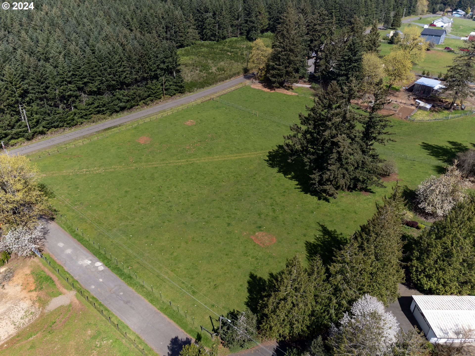 17690 South Steiner Road Beavercreek, OR 97004 - Photo 3 of 10 Gallery Image 3