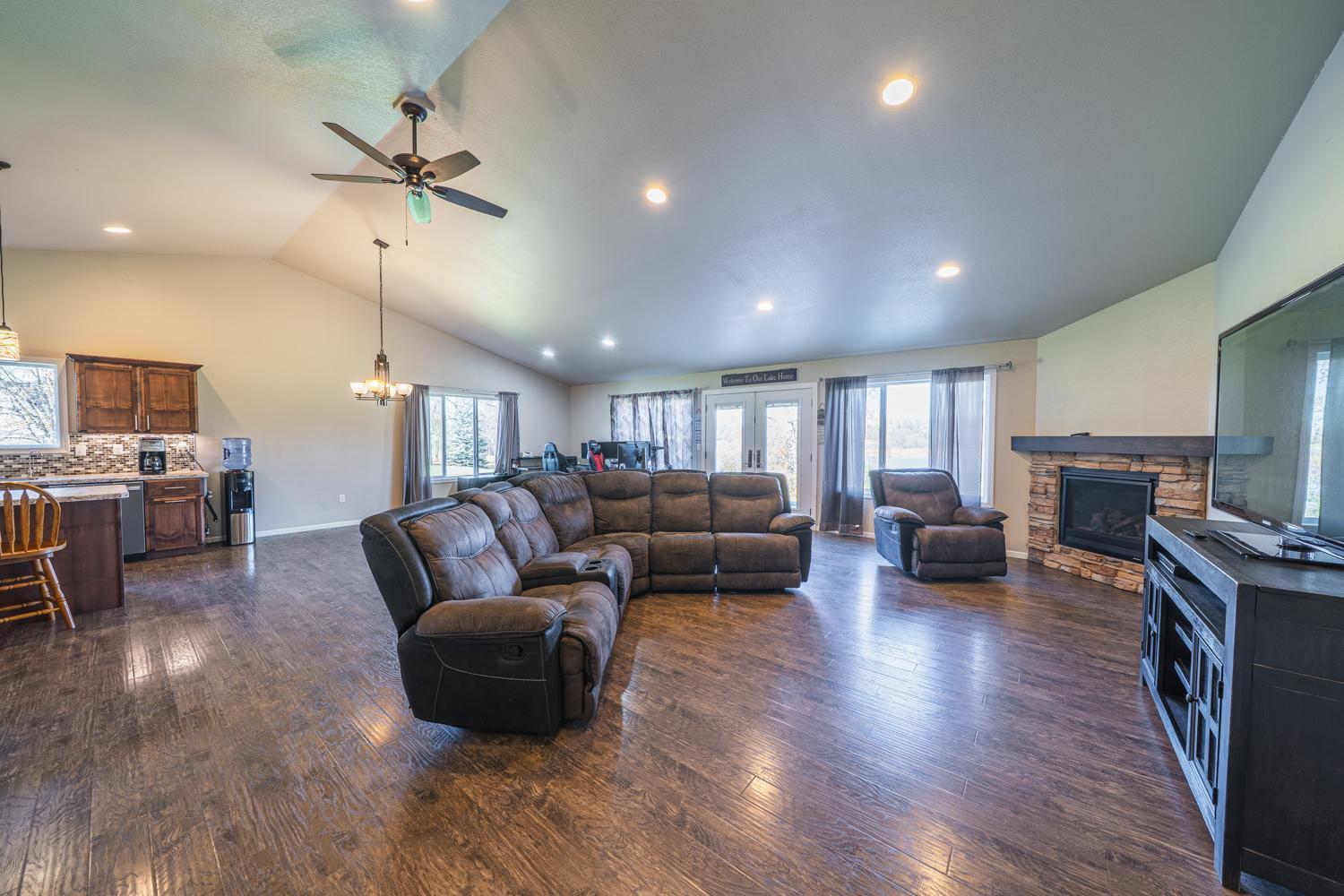 17303 Sayler's Beach Road Lake Park, MN 56554 - Photo 6 of 39