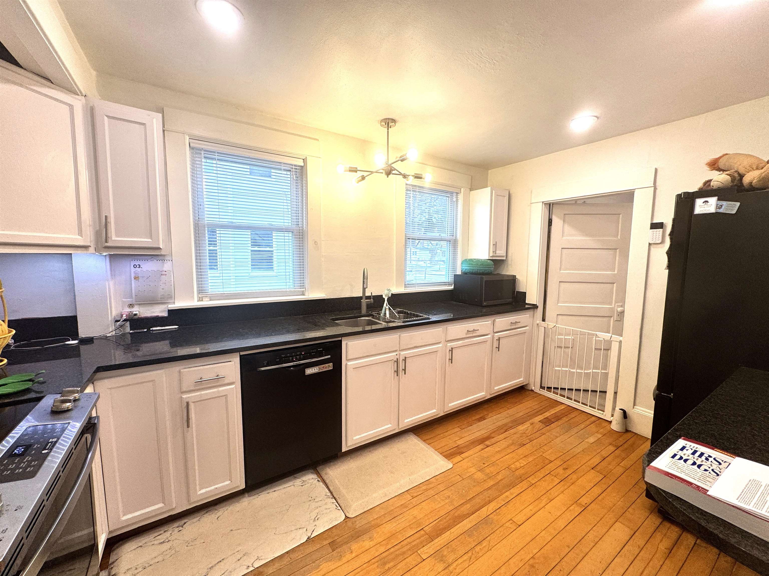 28 Dana Street Lebanon, NH 03784 - Photo 7 of 37 Gallery Image 7