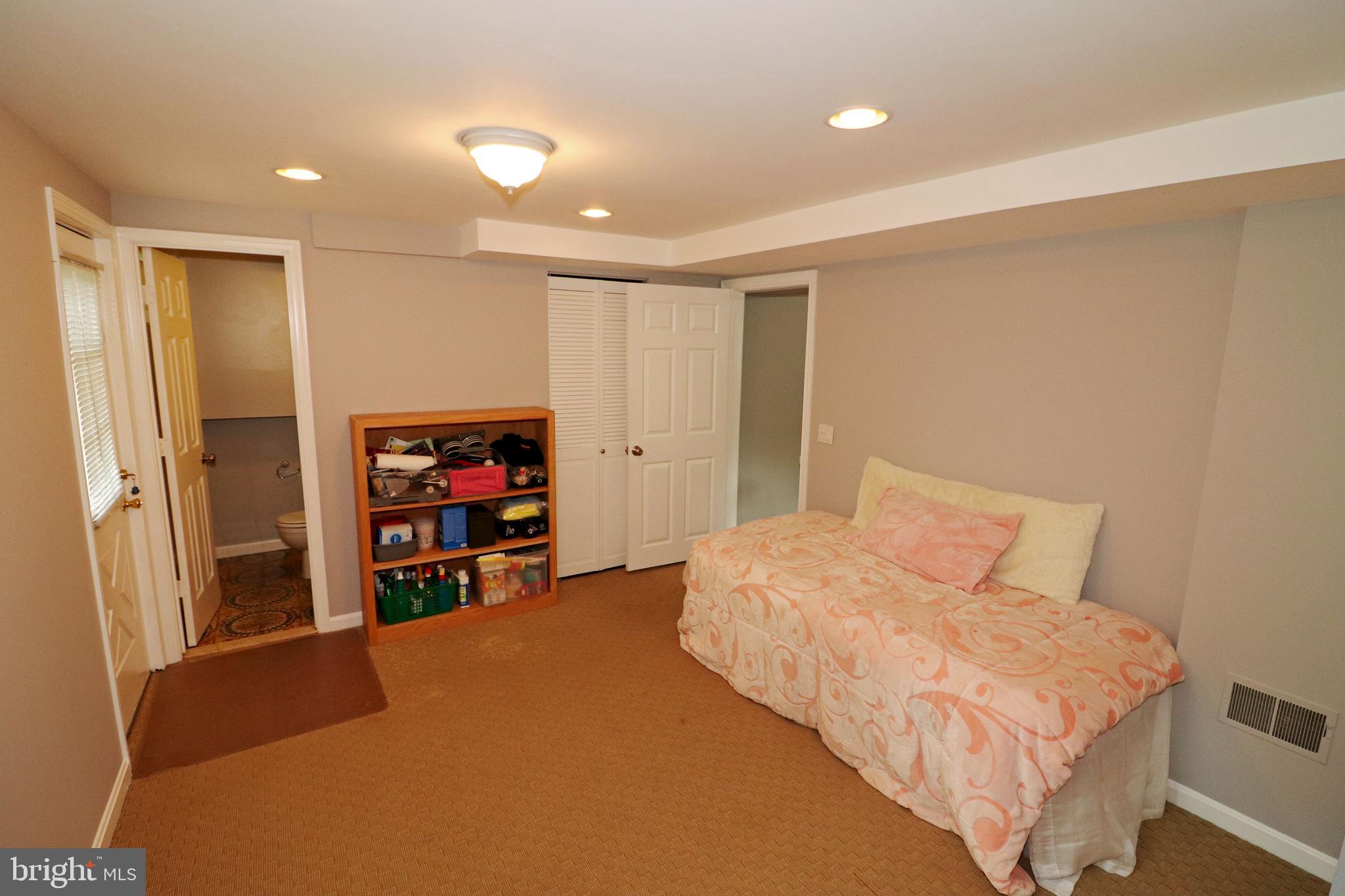 614 Kenbrook Drive Silver Spring, MD 20902 - Photo 29 of 35 Bedroom