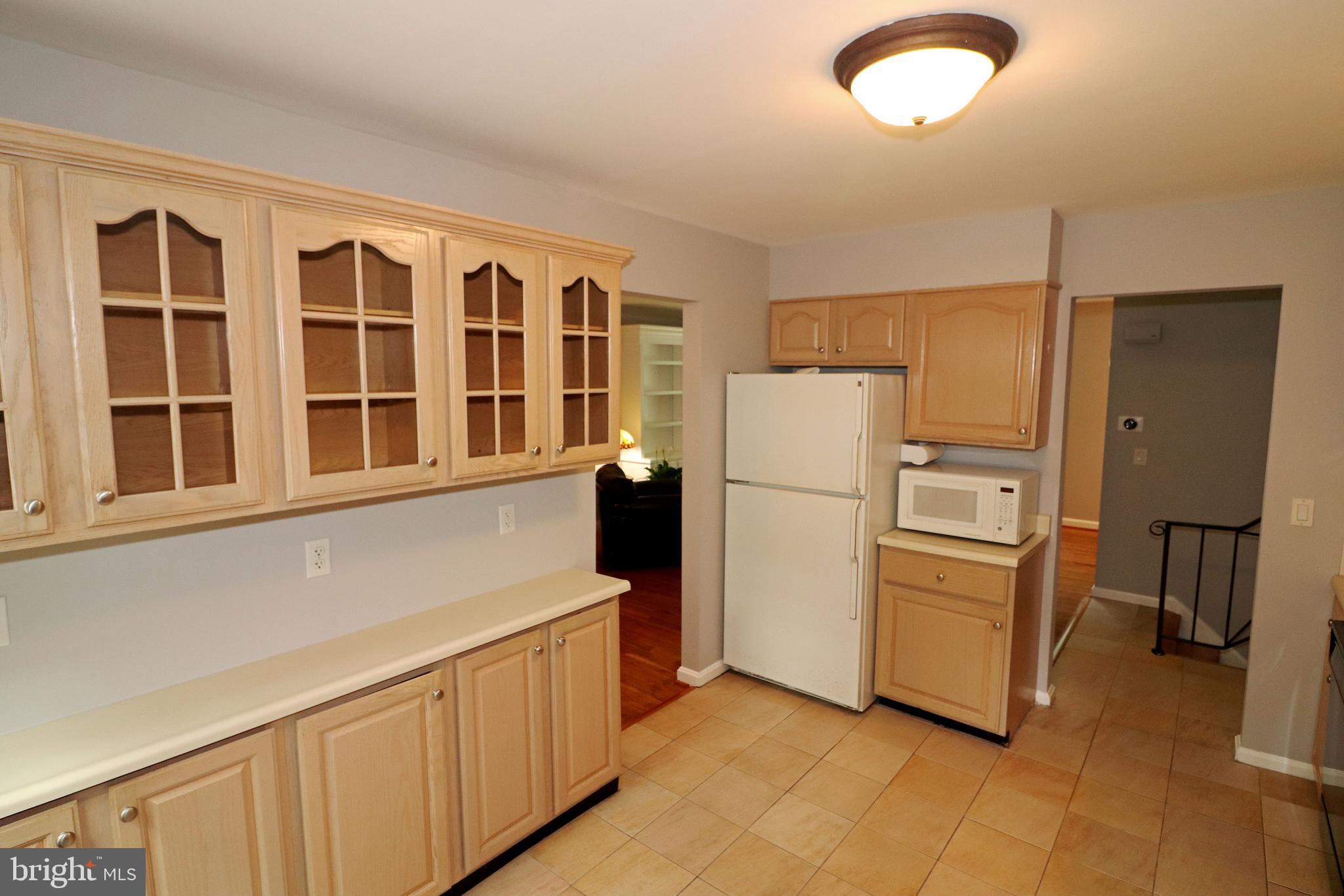 614 Kenbrook Drive Silver Spring, MD 20902 - Photo 10 of 35 Kitchen